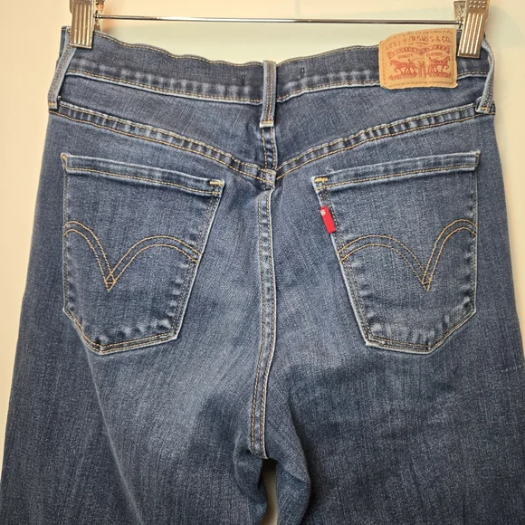 Levi's 505 Straight Leg Dark Wash Women's Denim Jeans 6 - Picture 4 of 7